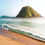 Eksotis Pantai Pulau Merah