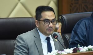 Ketua Komisi II DPR